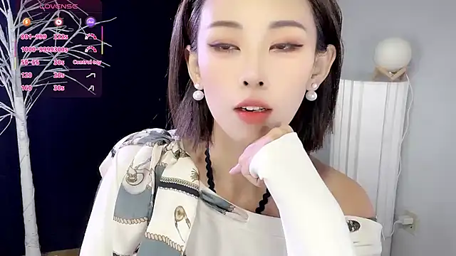 Snapshot of xiaoyue8888 chatting on 10/08/25, 01:58 xiaoyue8888 online show from 10/08/25, 01:58