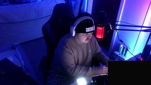 Snapshot of Bigboyballen chatting on 03/16/26, 12:38 Bigboyballen online show from 03/16/26, 12:38