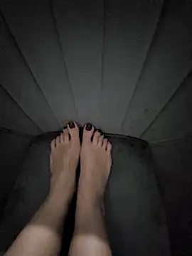 Victoria Vergara online show from 11/22/25, 06:07