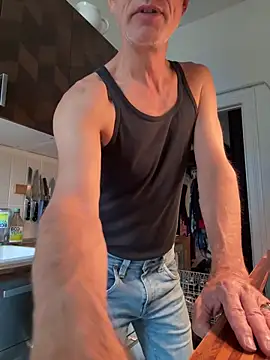 SexyLeon8 online show from 09/10/25, 05:51