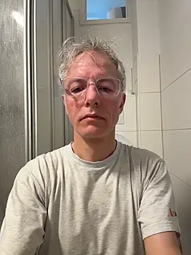 SexyLeon8 online show from 03/13/26, 09:27