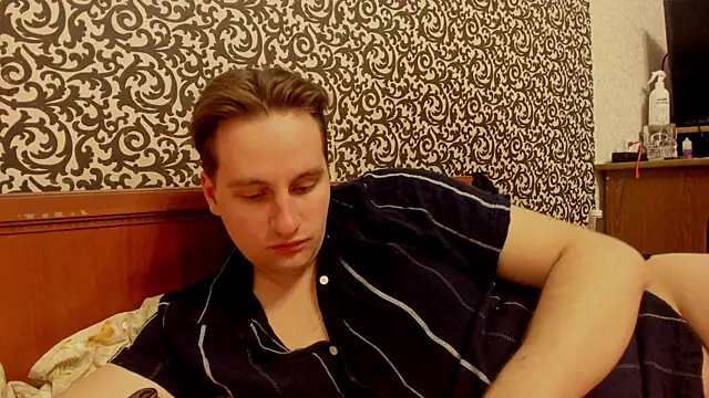 Snapshot of romiosabrino chatting on 04/16/26, 08:31 romiosabrino online show from 04/16/26, 08:31