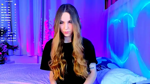 -CindyLou online show from 09/27/25, 08:47