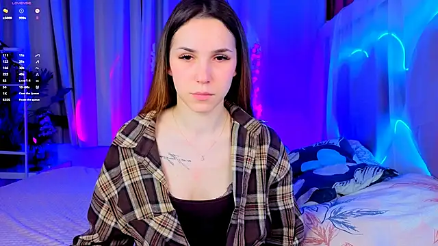 -CindyLou online show from 10/19/25, 08:42