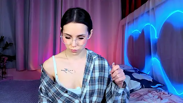 -CindyLou online show from 02/04/26, 05:24