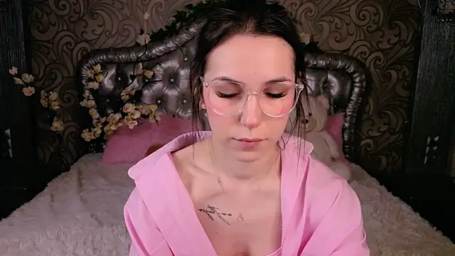 -CindyLou online show from 02/14/26, 05:37