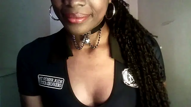 Snapshot of Chatdoll2 chatting on 11/23/25, 06:08 Chatdoll2 online show from 11/23/25, 06:08