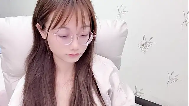 Snapshot of puppy-999 chatting on 04/12/26, 01:49 puppy-999 online show from 04/12/26, 01:49