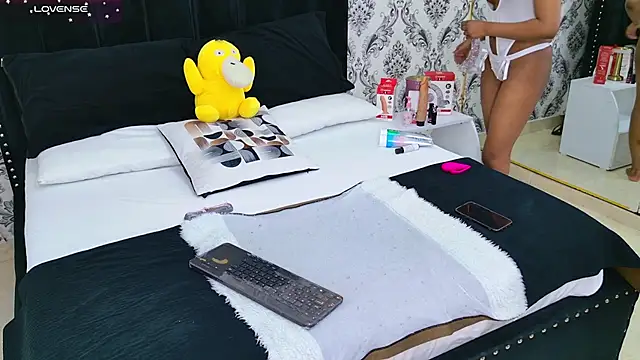 Becca Grims online show from 11/15/25, 03:26