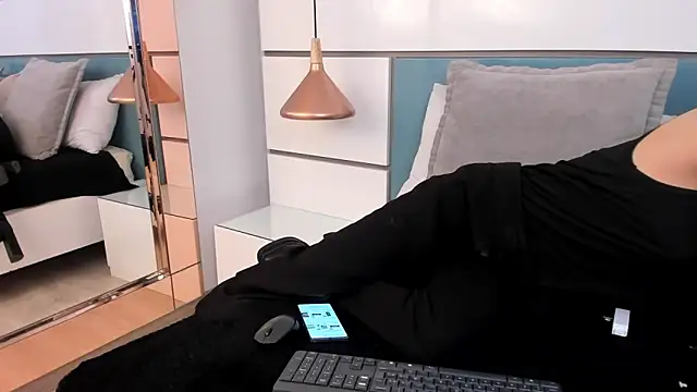 Snapshot of Ashkoreh chatting on 10/29/25, 10:11 Ashkoreh online show from 10/29/25, 10:11