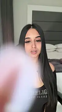 LilMisIndianx online show from 05/03/26, 12:11