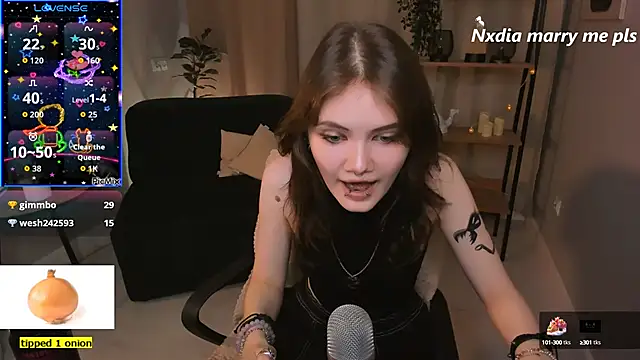 Snapshot of Dilara_xBaby chatting on 09/27/25, 02:33 Dilara xBaby online show from 09/27/25, 02:33