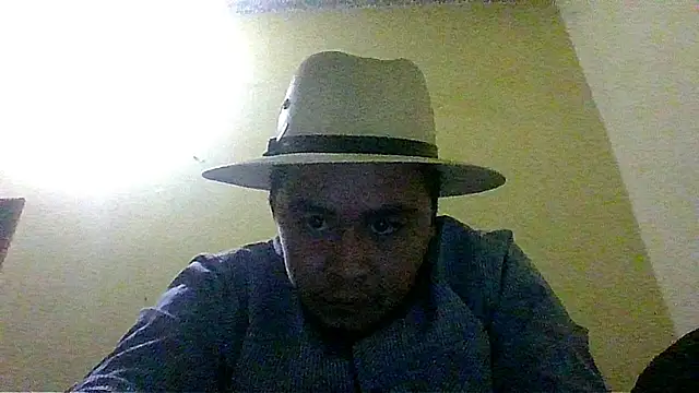 Snapshot of jorgexsuil2hh chatting on 07/17/26, 05:25 jorgexsuil2hh online show from 07/17/26, 05:25