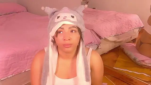 Snapshot of drooling4daddy chatting on 01/11/26, 01:05 drooling4daddy online show from 01/11/26, 01:05