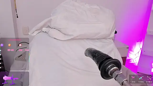 Snapshot of arynaughty20 chatting on 03/28/26, 02:49 arynaughty20 online show from 03/28/26, 02:49