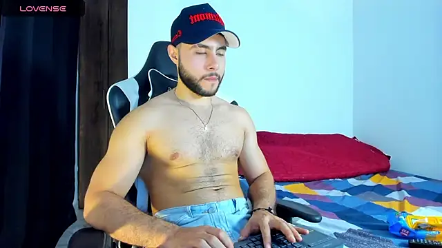 Snapshot of bryan_mugn chatting on 09/14/25, 02:33 bryan mugn online show from 09/14/25, 02:33