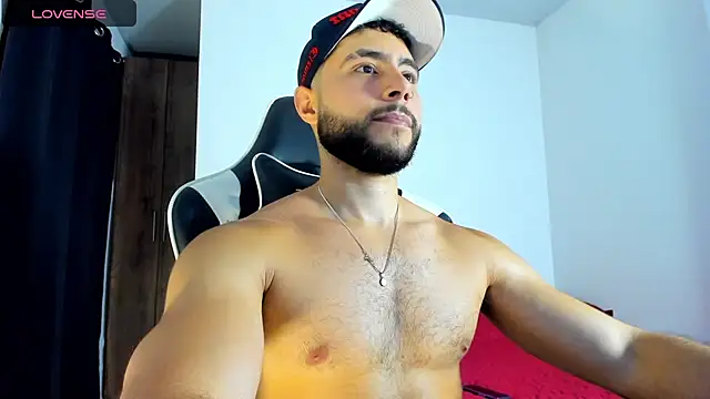 Snapshot of bryan_mugn chatting on 09/21/25, 01:07 bryan mugn online show from 09/21/25, 01:07