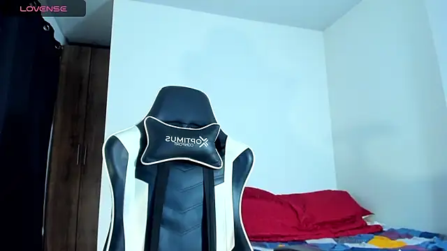 Snapshot of bryan_mugn chatting on 10/02/25, 02:40 bryan mugn online show from 10/02/25, 02:40