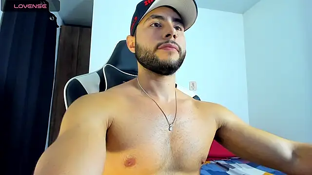 Snapshot of bryan_mugn chatting on 10/16/25, 04:35 bryan mugn online show from 10/16/25, 04:35