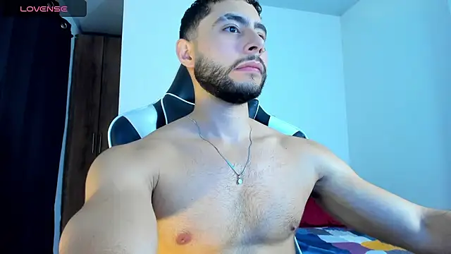 Snapshot of bryan_mugn chatting on 10/23/25, 04:45 bryan mugn online show from 10/23/25, 04:45