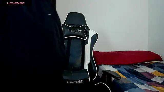 Snapshot of bryan_mugn chatting on 11/18/25, 03:56 bryan mugn online show from 11/18/25, 03:56