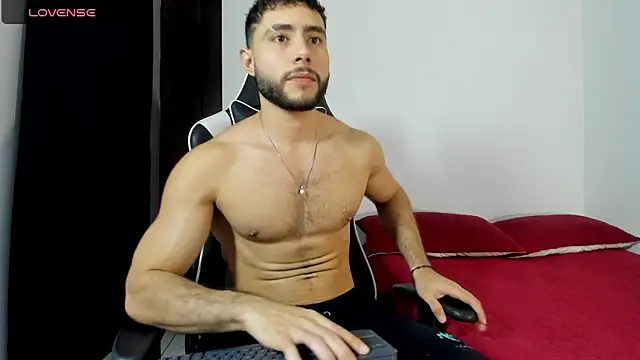 Snapshot of bryan_mugn chatting on 11/19/25, 02:00 bryan mugn online show from 11/19/25, 02:00