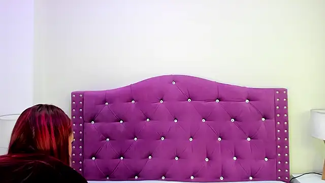 Snapshot of ximena_vasquez8 chatting on 11/06/25, 03:18 ximena vasquez8 online show from 11/06/25, 03:18