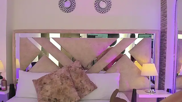 ximena vasquez8 online show from 04/05/26, 03:47