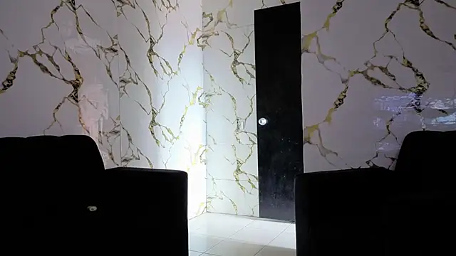 Snapshot of Rebeka-baker chatting on 01/05/26, 08:12 Rebeka-baker online show from 01/05/26, 08:12