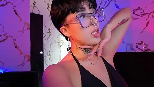 Snapshot of Rebeka-baker chatting on 01/16/26, 02:10 Rebeka-baker online show from 01/16/26, 02:10