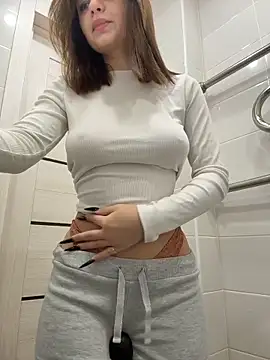 Snapshot of Cum_girlss chatting on 05/16/26, 05:04 Cum girlss online show from 05/16/26, 05:04