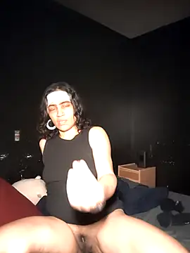 Snapshot of butterflykhash89 chatting on 10/31/25, 06:47 butterflykhash89 online show from 10/31/25, 06:47