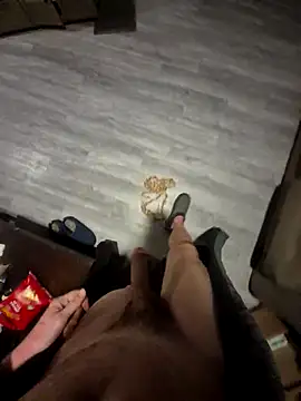 Snapshot of Justme_8519 chatting on 04/18/26, 11:14 Justme 8519 online show from 04/18/26, 11:14