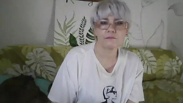 Snapshot of Catty_Lady chatting on 11/23/25, 06:30 Catty Lady online show from 11/23/25, 06:30