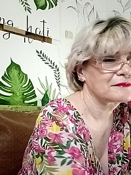 Catty Lady online show from 05/21/26, 07:21