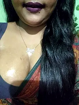 Snapshot of JIYA-04 chatting on 07/04/26, 06:58 JIYA-04 online show from 07/04/26, 06:58