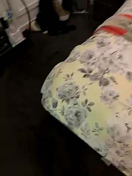 Snapshot of Reacher110565 chatting on 11/28/25, 02:20 Reacher110565 online show from 11/28/25, 02:20