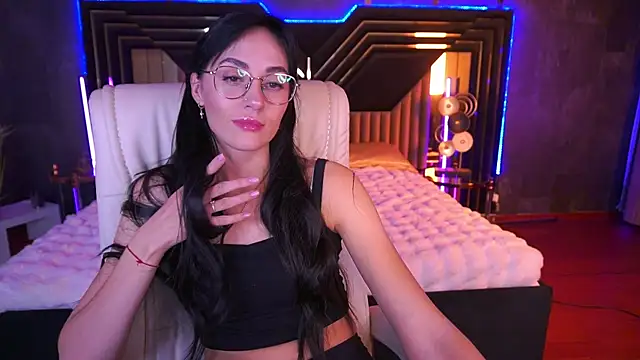 EviLune online show from 11/07/25, 09:04