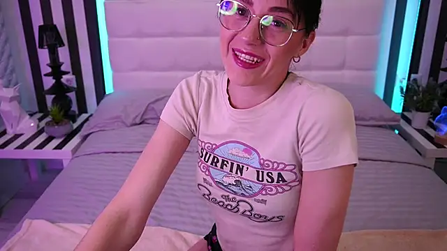 EviLune online show from 04/04/26, 08:17