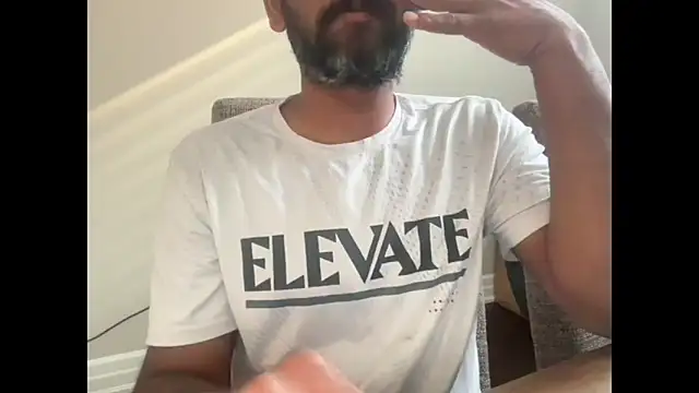 pranastro00 online show from 11/24/25, 05:01