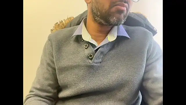 pranastro00 online show from 12/17/25, 03:40