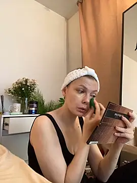 miamunn online show from 10/18/25, 07:58