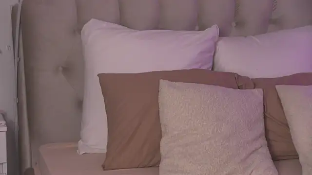 miamunn online show from 04/15/26, 08:53