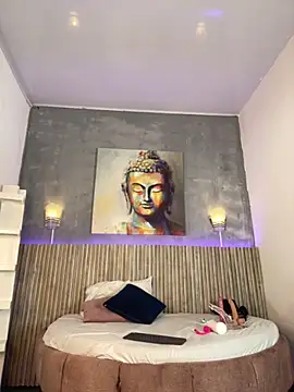 Saracooper   online show from 10/20/25, 03:29