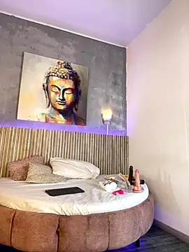 Saracooper   online show from 10/29/25, 03:31