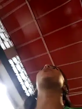 Snapshot of SharonDustLove chatting on 10/22/25, 02:12 SharonDustLove online show from 10/22/25, 02:12