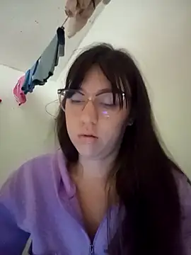 lareinalareinadelanal online show from 10/29/25, 12:29