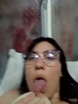 lareinalareinadelanal online show from 11/12/25, 11:25