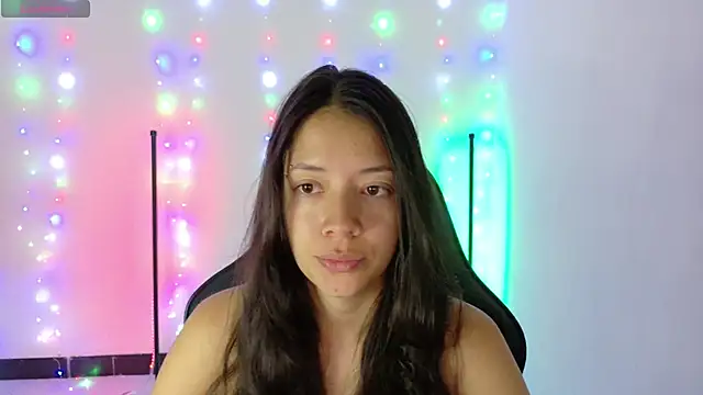 Snapshot of Sarasavage chatting on 01/19/26, 11:25 Sarasavage online show from 01/19/26, 11:25