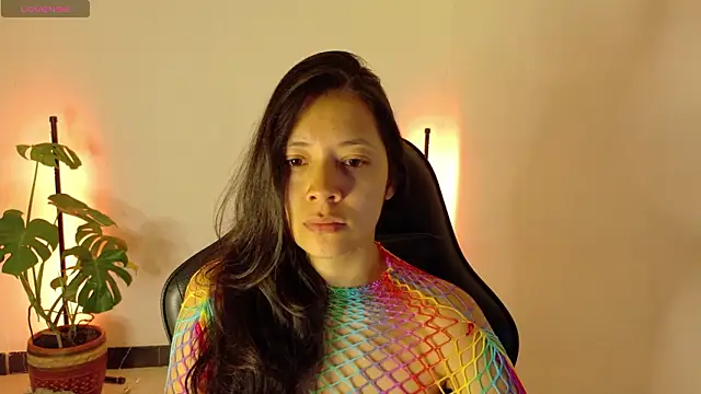 Snapshot of Sarasavage chatting on 02/04/26, 07:20 Sarasavage online show from 02/04/26, 07:20